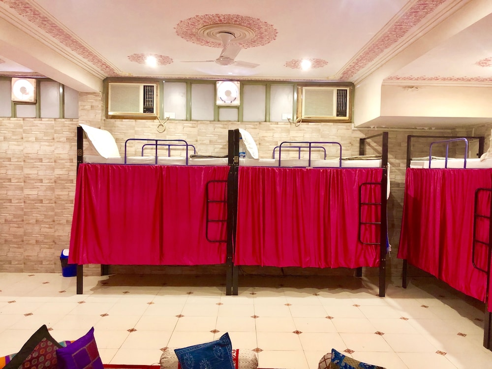 HOTEL CLASSIC INN 14/62