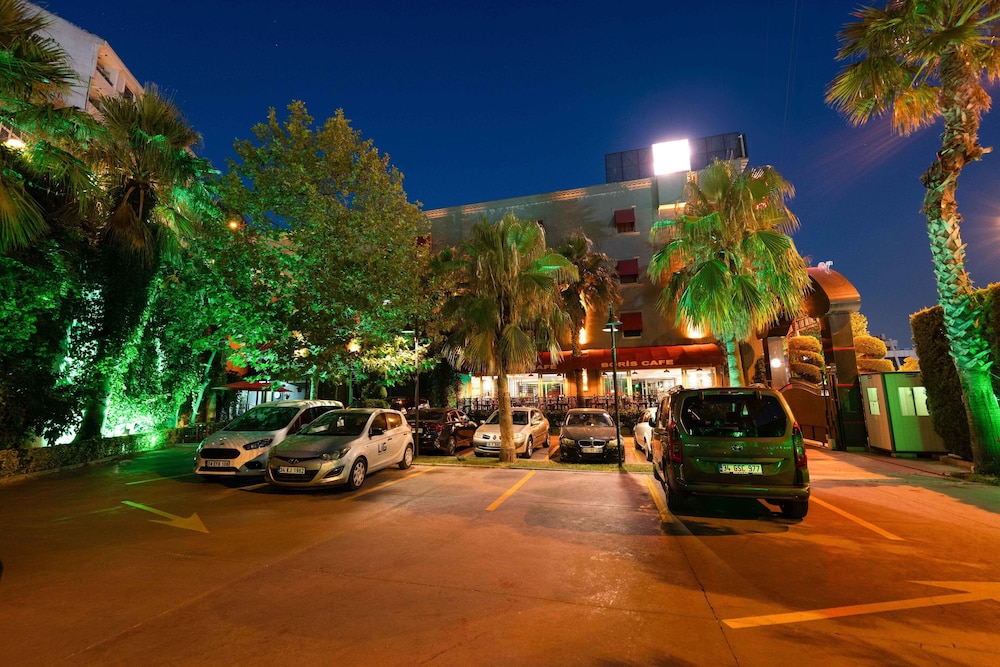 Comfort Hotel Haramidere 42/50