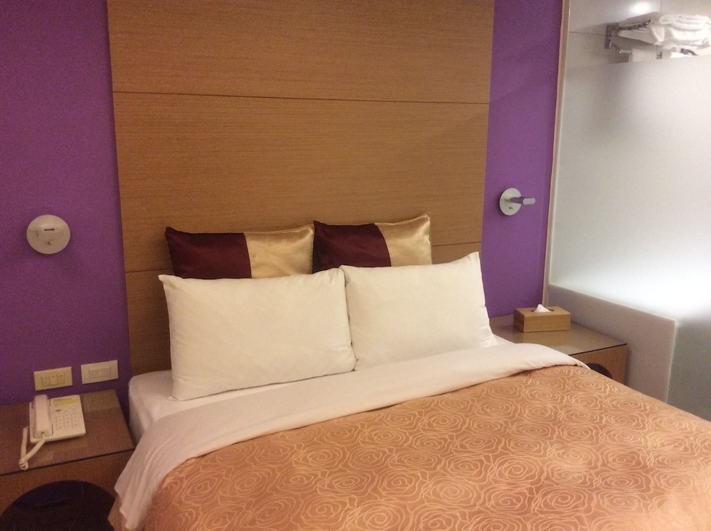 Purple Garden Hotel 13/27