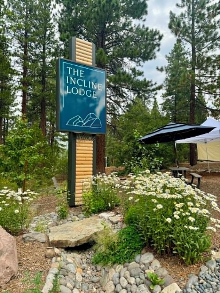 Parkside Inn at Incline 6/57