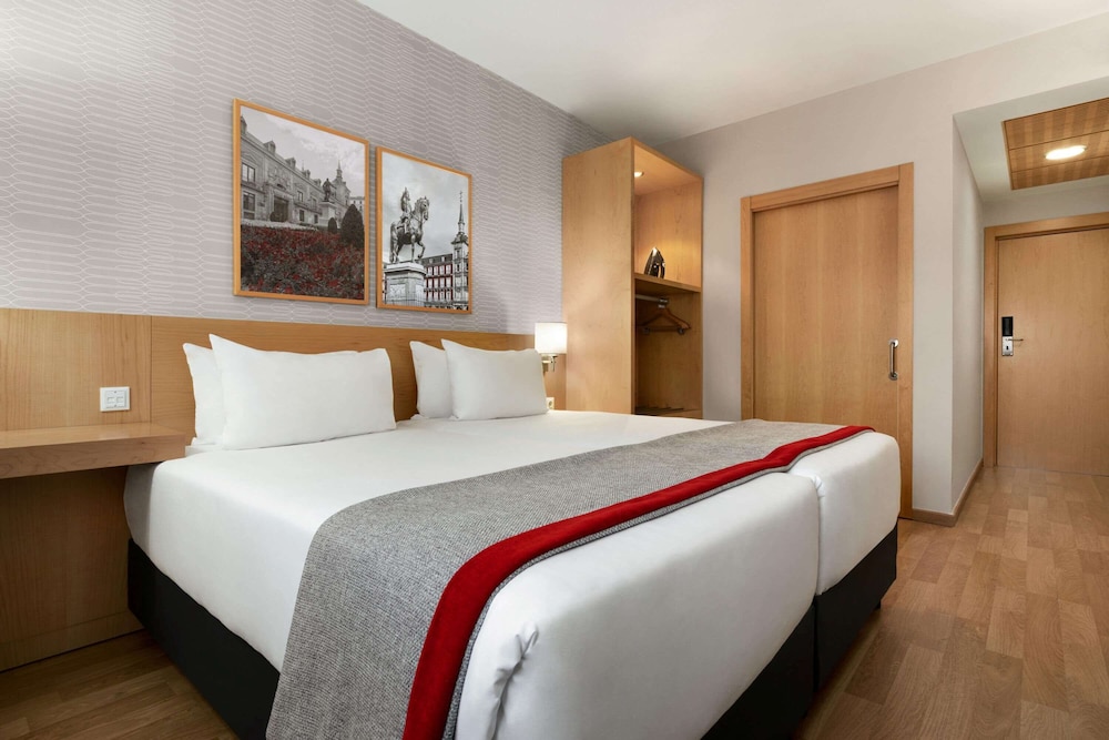 Ramada by Wyndham Madrid Getafe 12/50