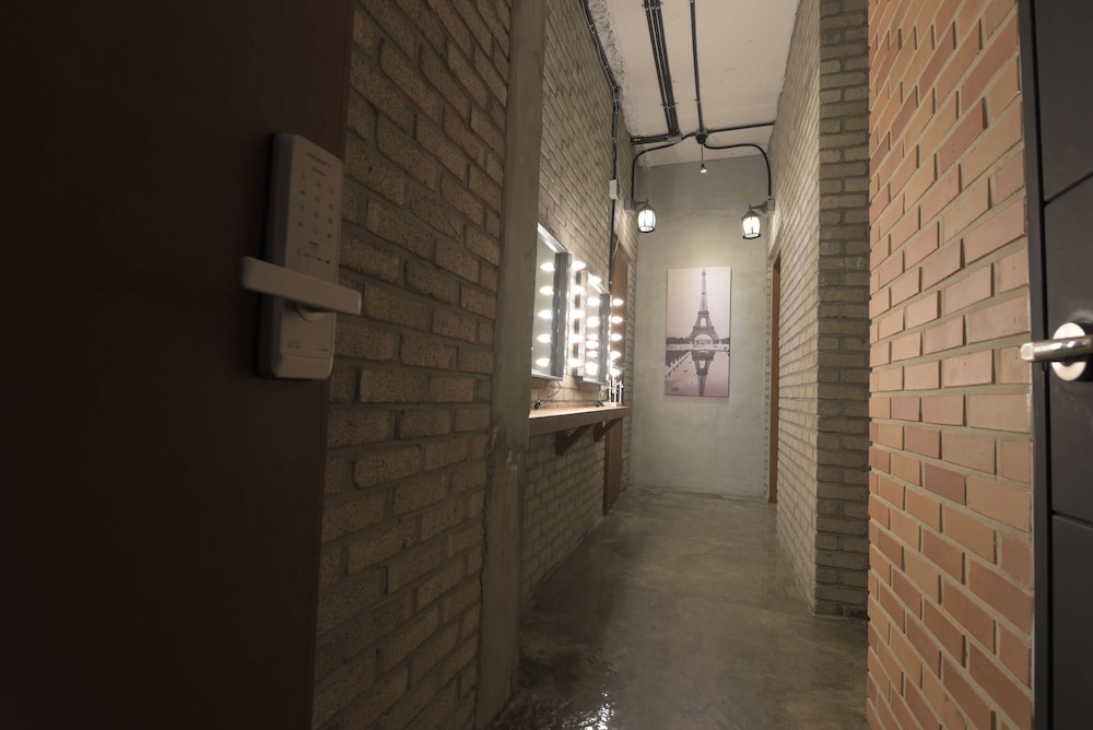 Inno Hostel &amp; Pub Lounge Hongdae 21/65