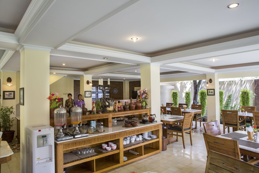 DUTA GARDEN HOTEL 37/58