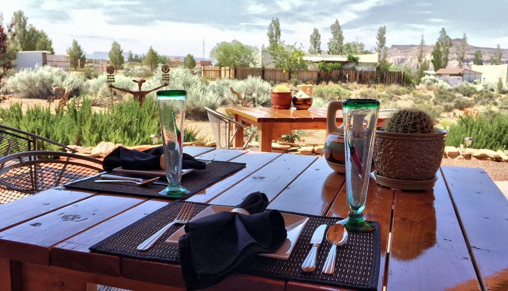Dreamkatchers Lake Powell Bed Breakfast 8/57