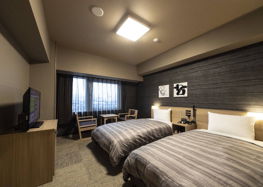 Hotel Route-Inn Wajima 9/65