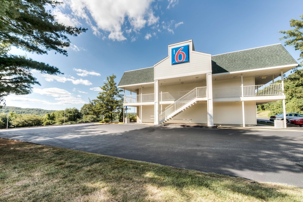 Motel6 Niantic, CT - New London 30/46
