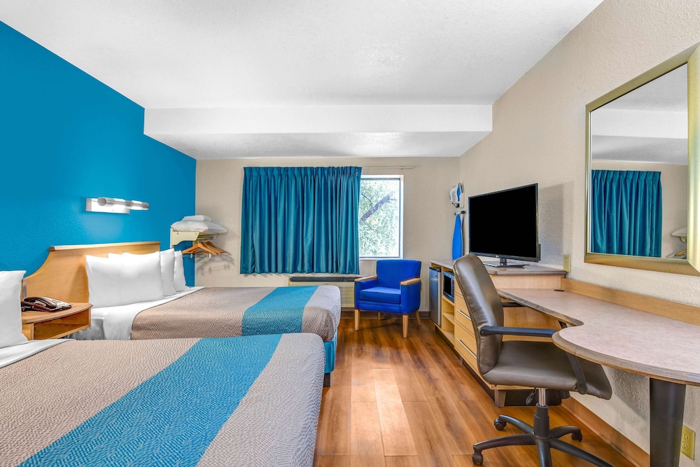 Motel6 Atlanta, GA - Downtown 35/57
