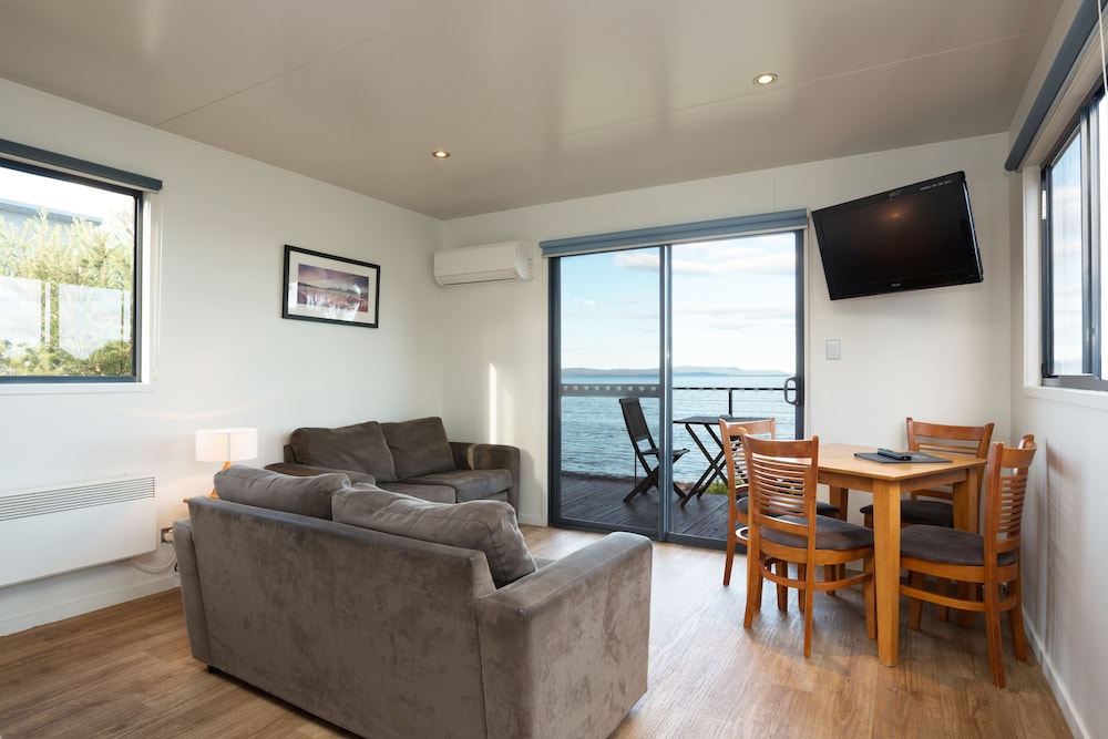 Swansea Beach Chalets 24/49