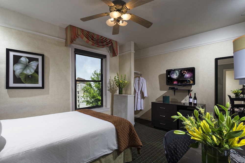 Willows Hotel 14/24