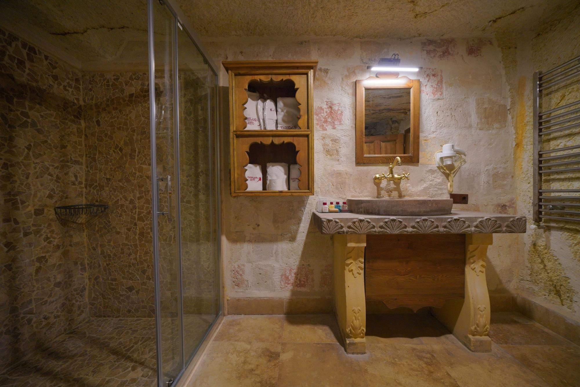 Deluxe, FAIRYLAND CAVE HOTEL 3/3