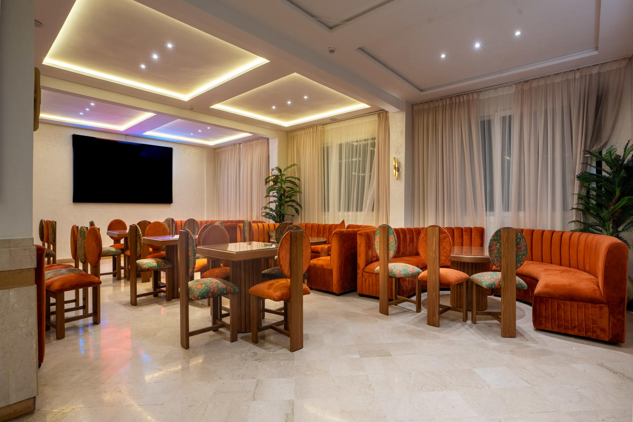 Intouriste Hotel & Suites 61/72