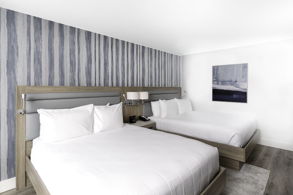 Perdido Beach Resort 19/65