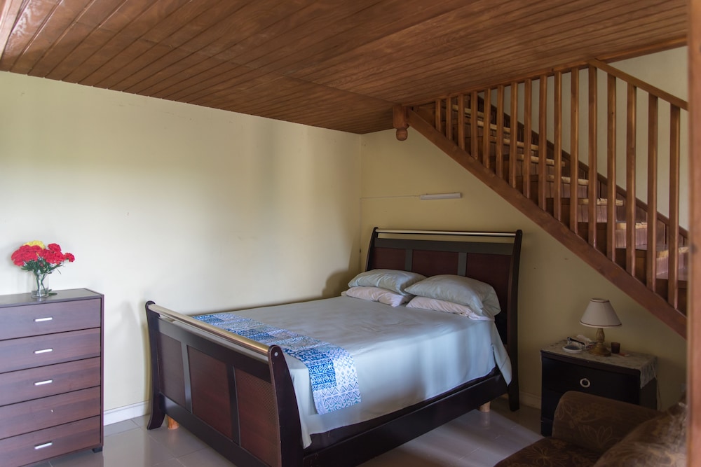 Monimo Ridge Suites 5/21