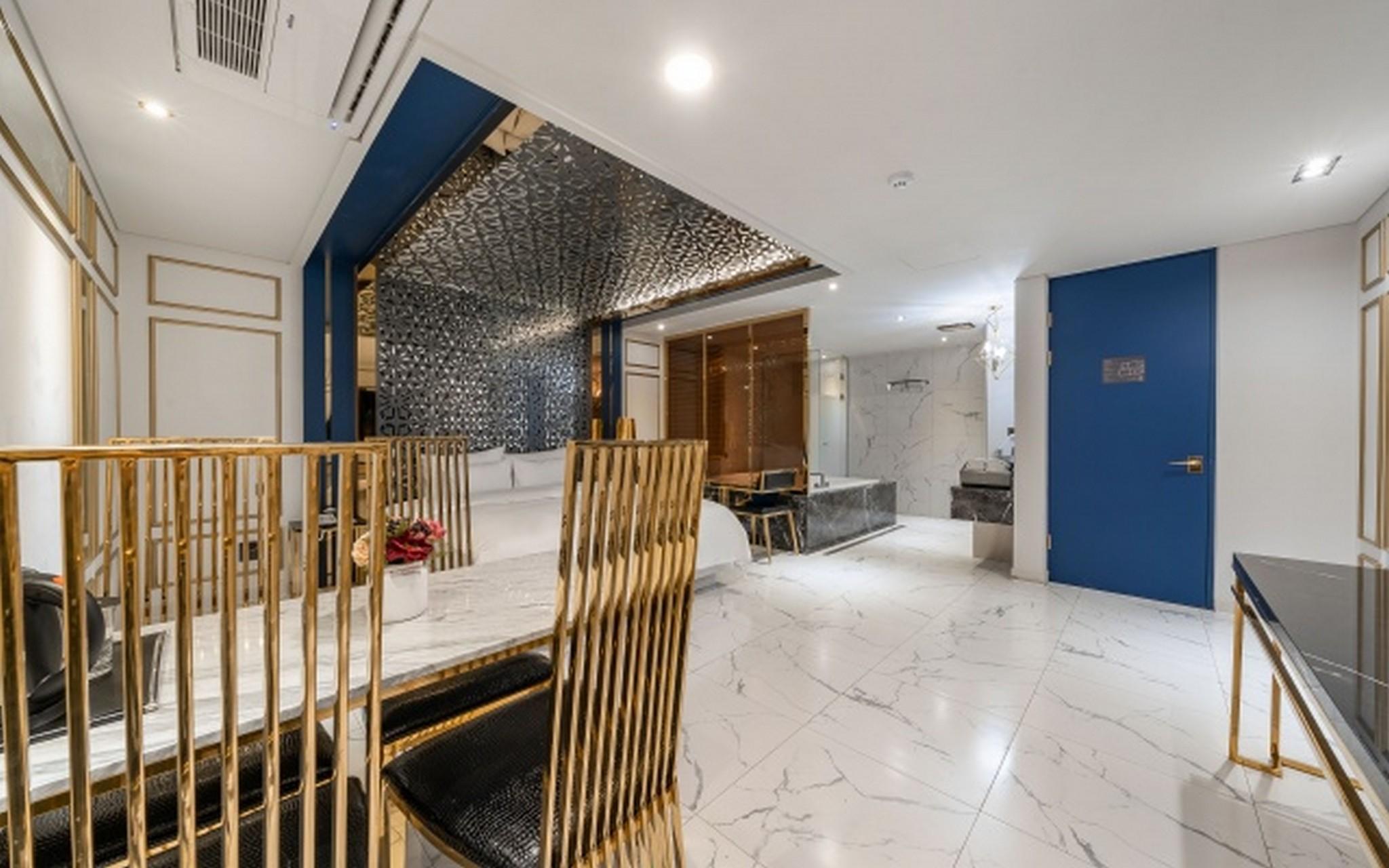 Hotel Cullinan Yeoksam 12/78