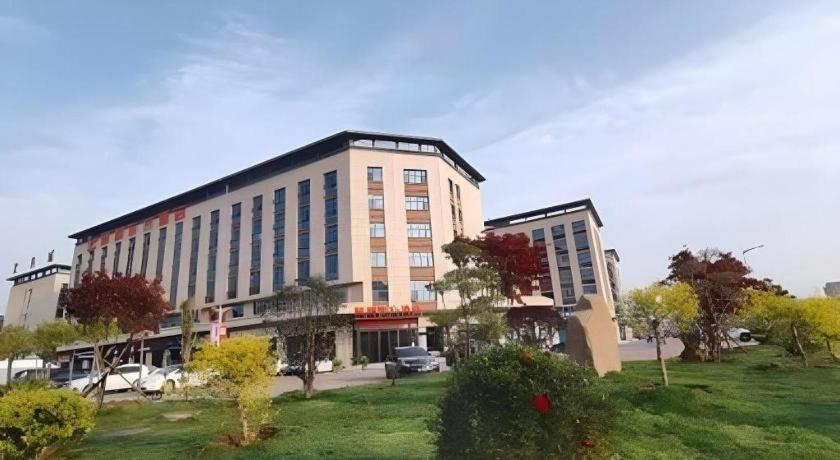 GreenTree Eastern Changge Yiwu City Hotel in XUCHANG
