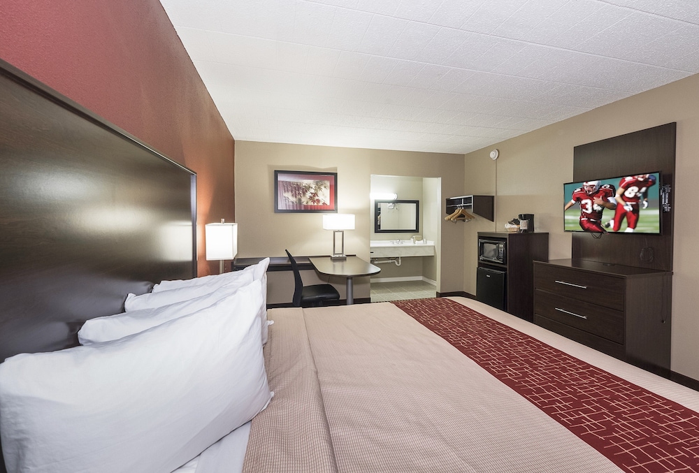Red Roof Inn Clearfield 14/39
