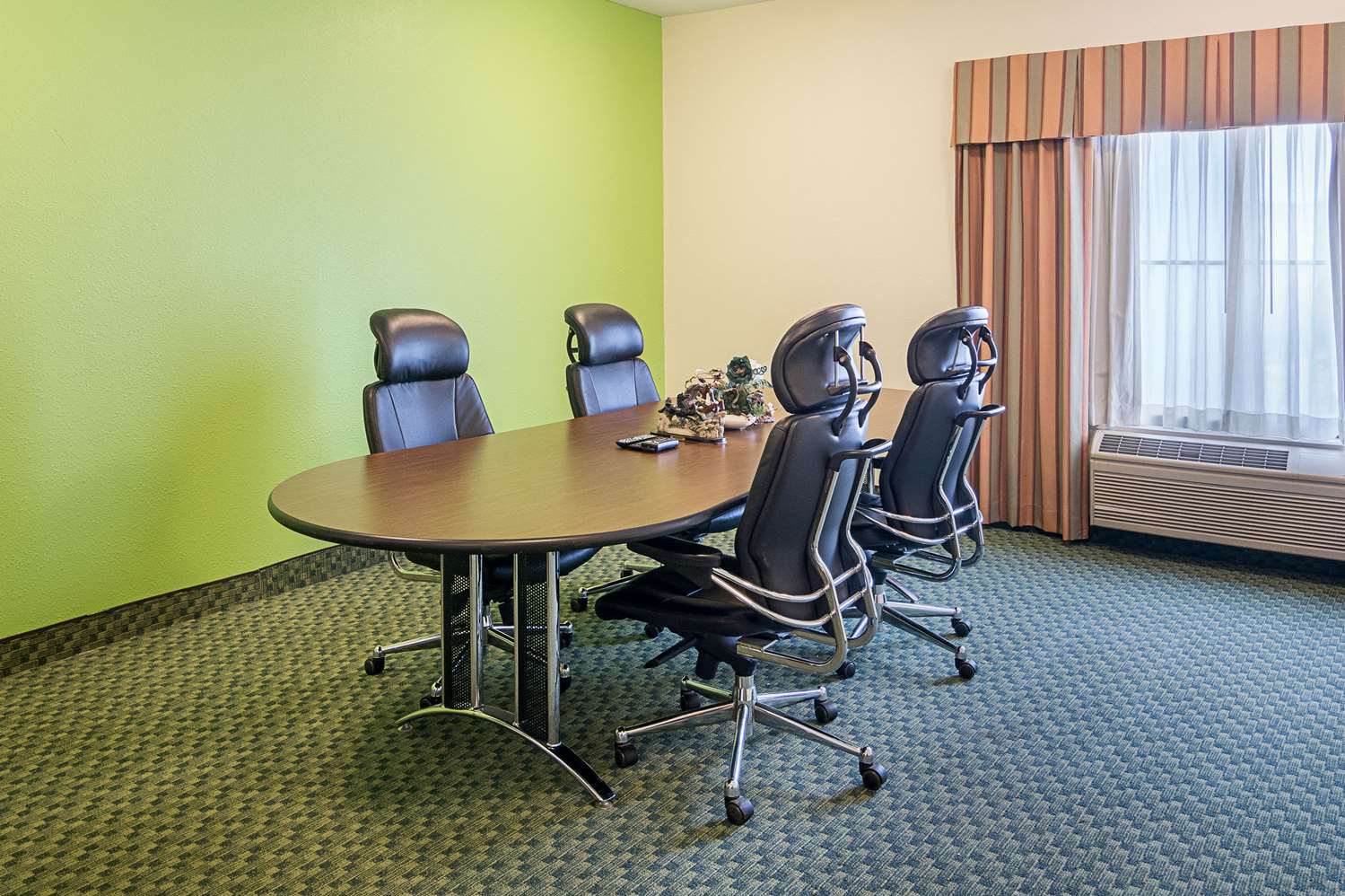 Quality Inn & Suites Harvey - Chicago Southland 31/34