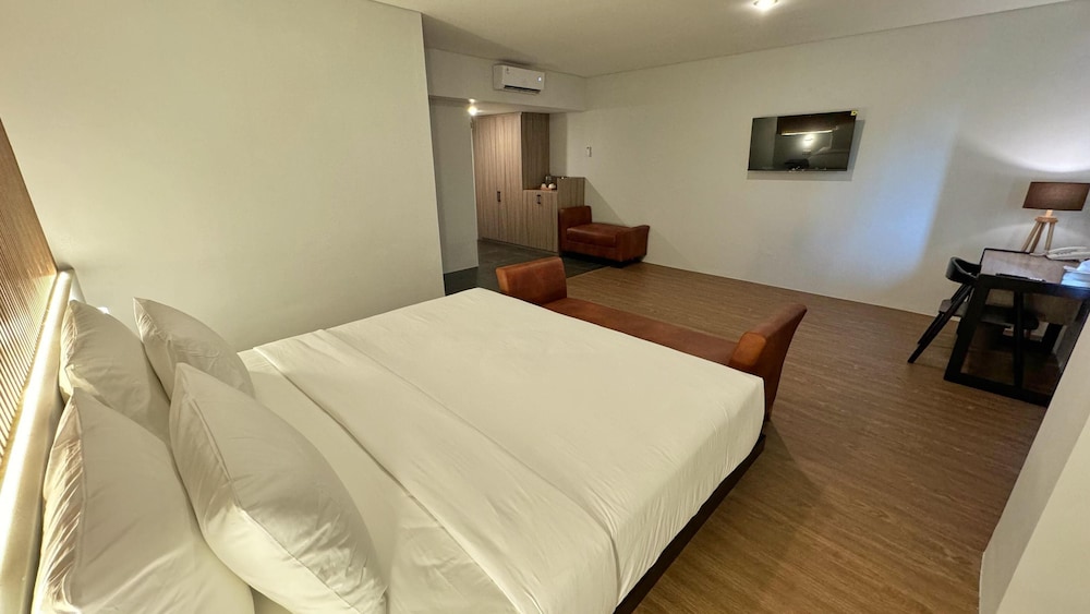 CHARA HOTEL BANDUNG 11/29
