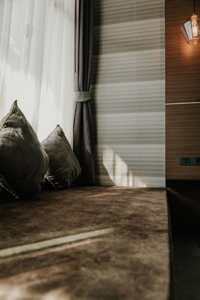 Arun Dara Villa 24/58