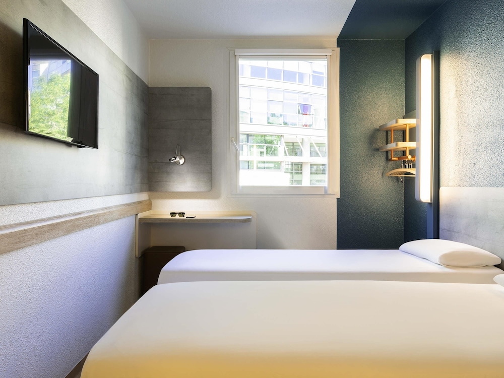 Ibis Budget Bordeaux Centre Gare Saint Jean 26/72