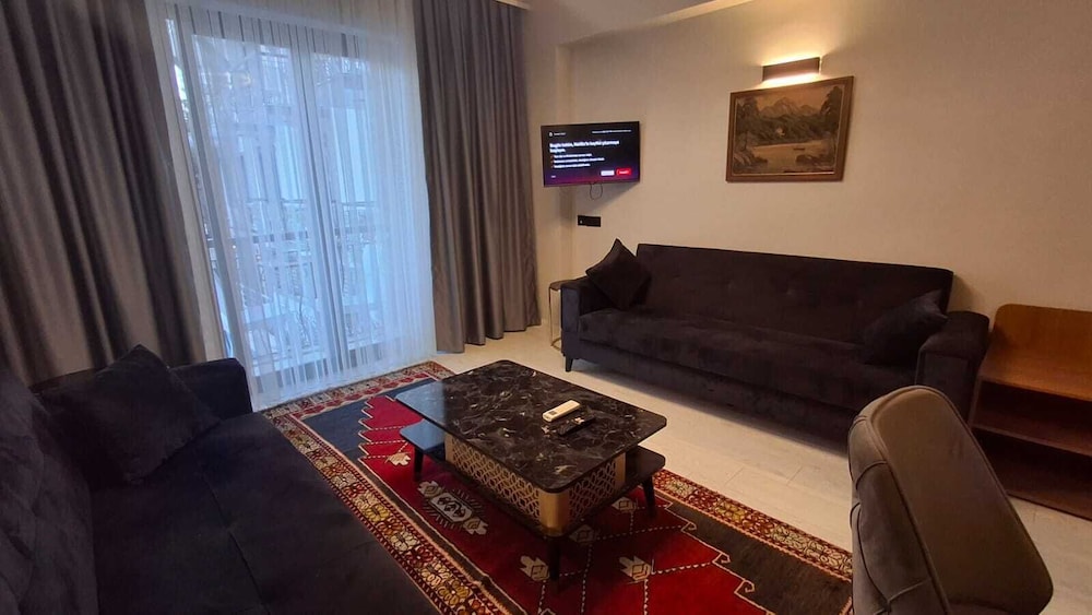 Orange Garden Hotel 25/45