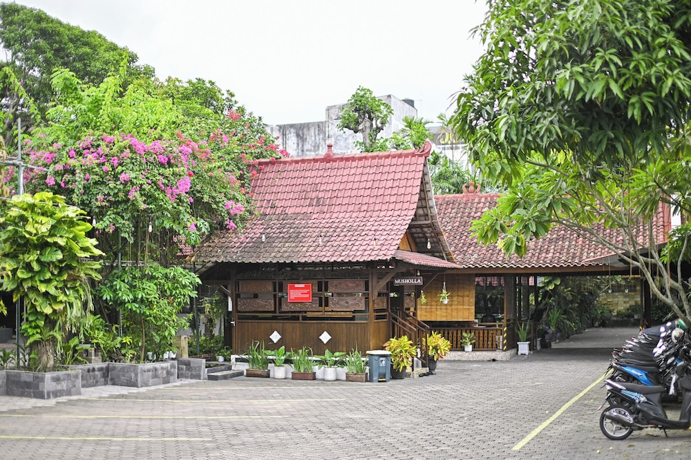 Paku Mas Hotel 35/41