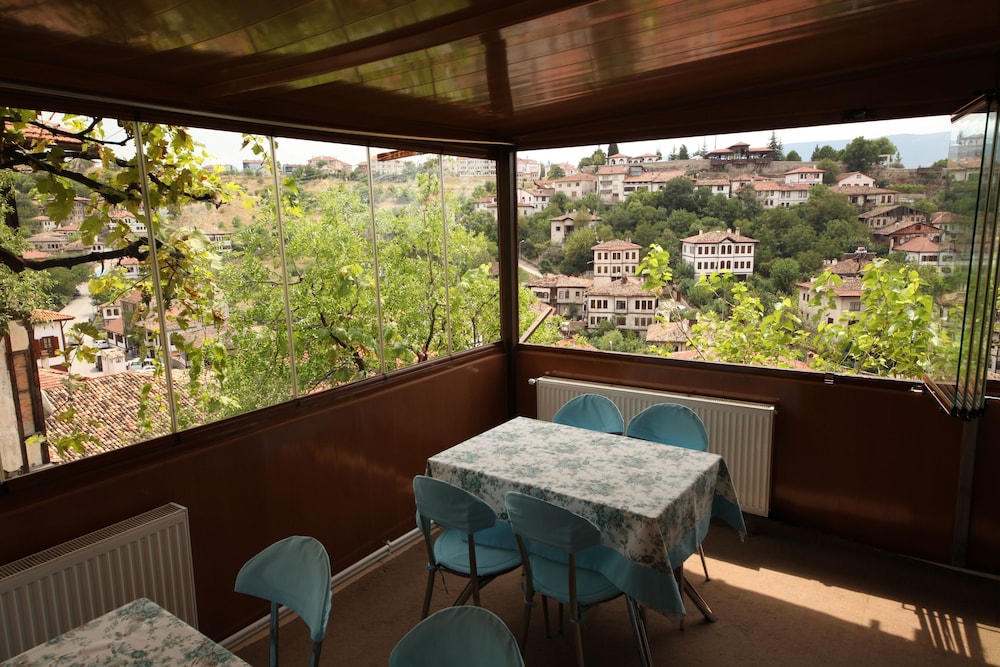 Efe Guest House 23/34