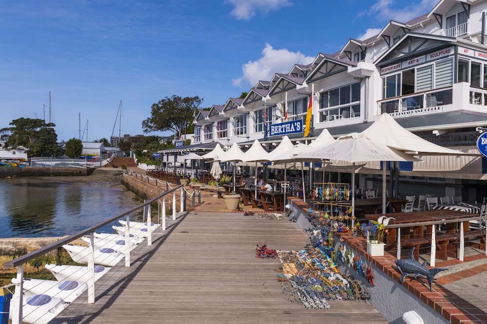 Simon's Town Quayside Hotel 59/60