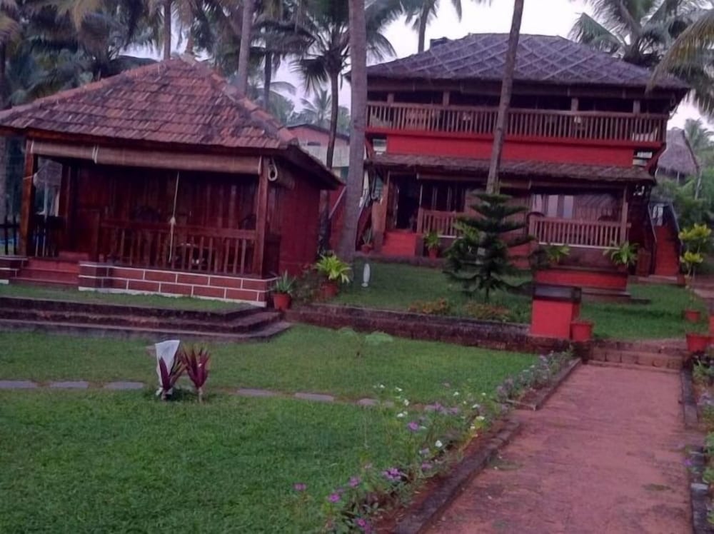Blue Water Beach Resort 17/23