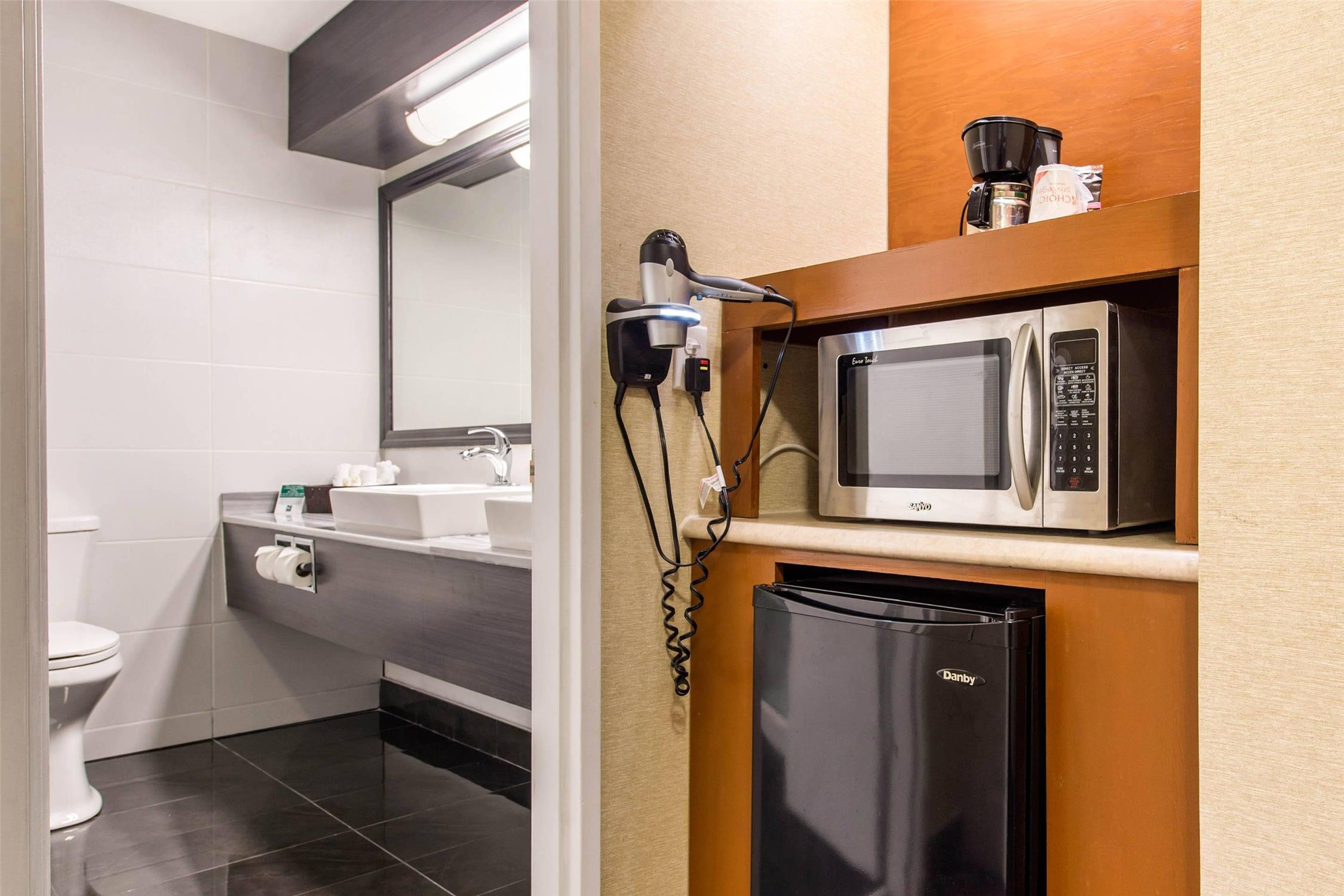 Quality Inn & Suites Gatineau 42/42