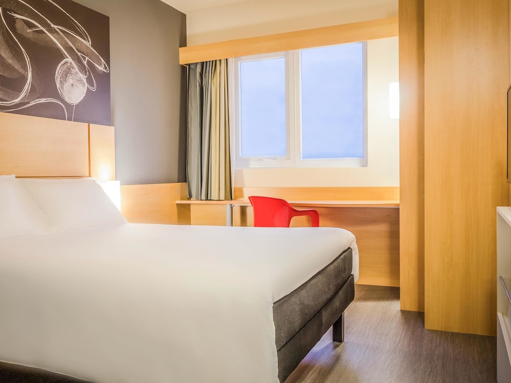 Ibis Porto Alegre Assis Brasil 13/74