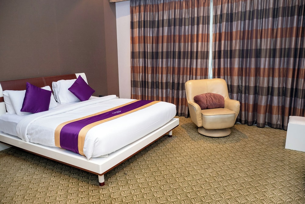 OYO 114 One Pavilion Luxury Serviced Apartments 11/38