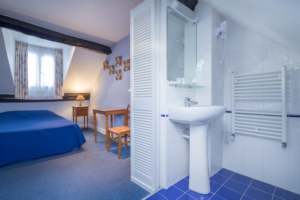 Hotel des Arts cite Bergere 31/31