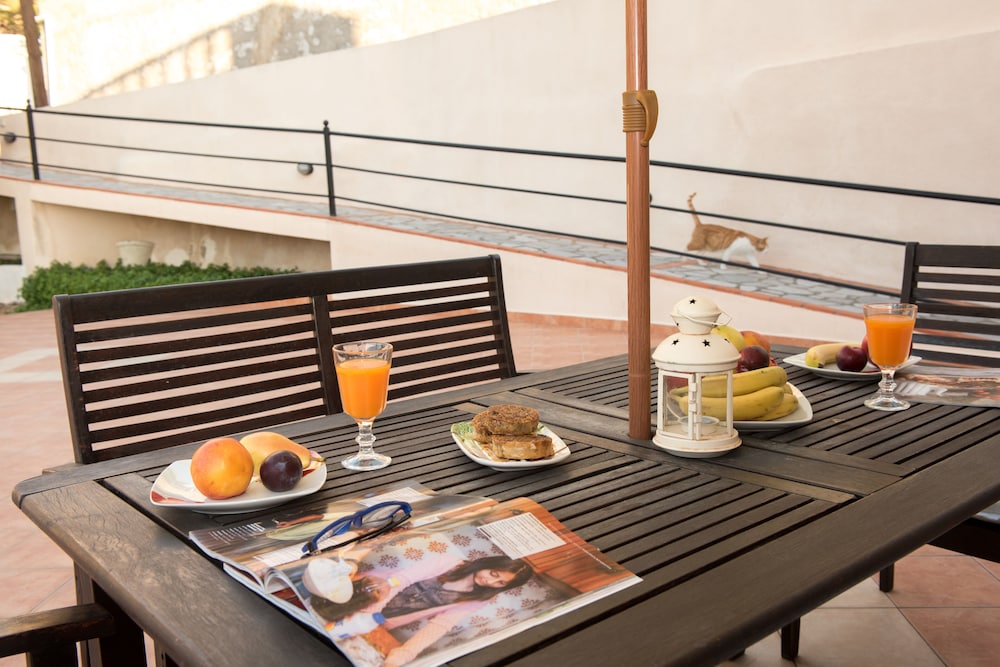 Myrties Boutique Apartments 33/50