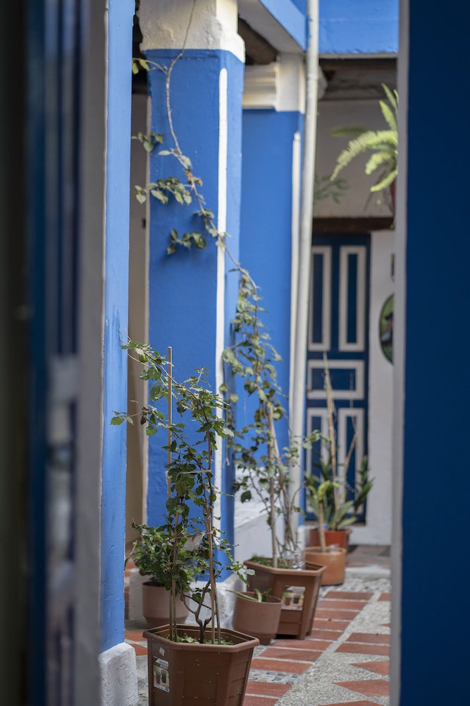 Blue Door Housing Old Historic Quito 6/46