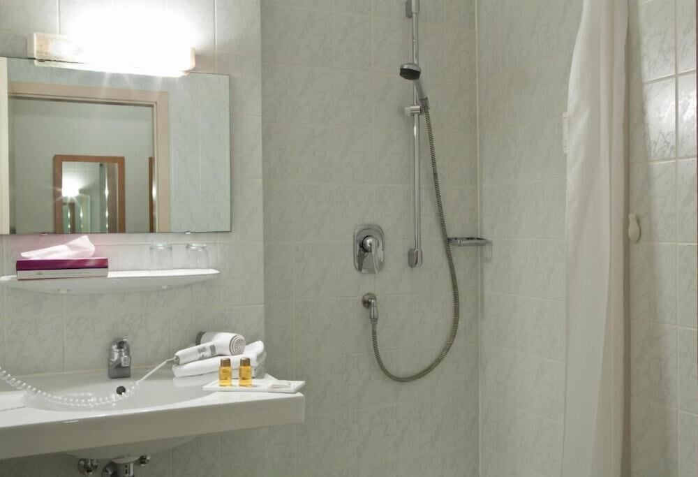 Airport Hotel Stetten 22/23