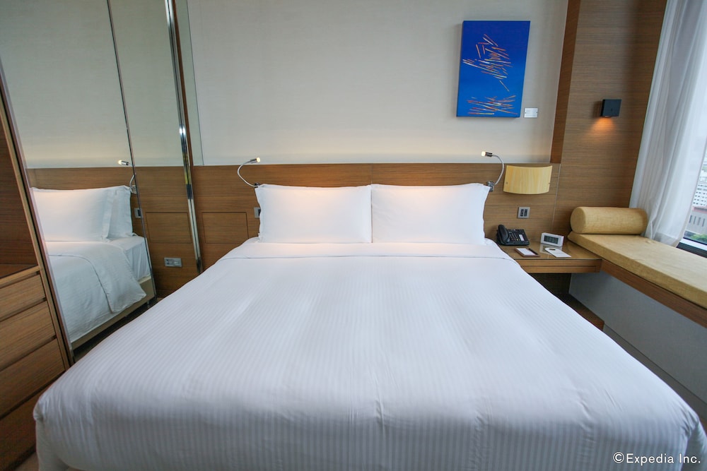 One Farrer Hotel 24/69