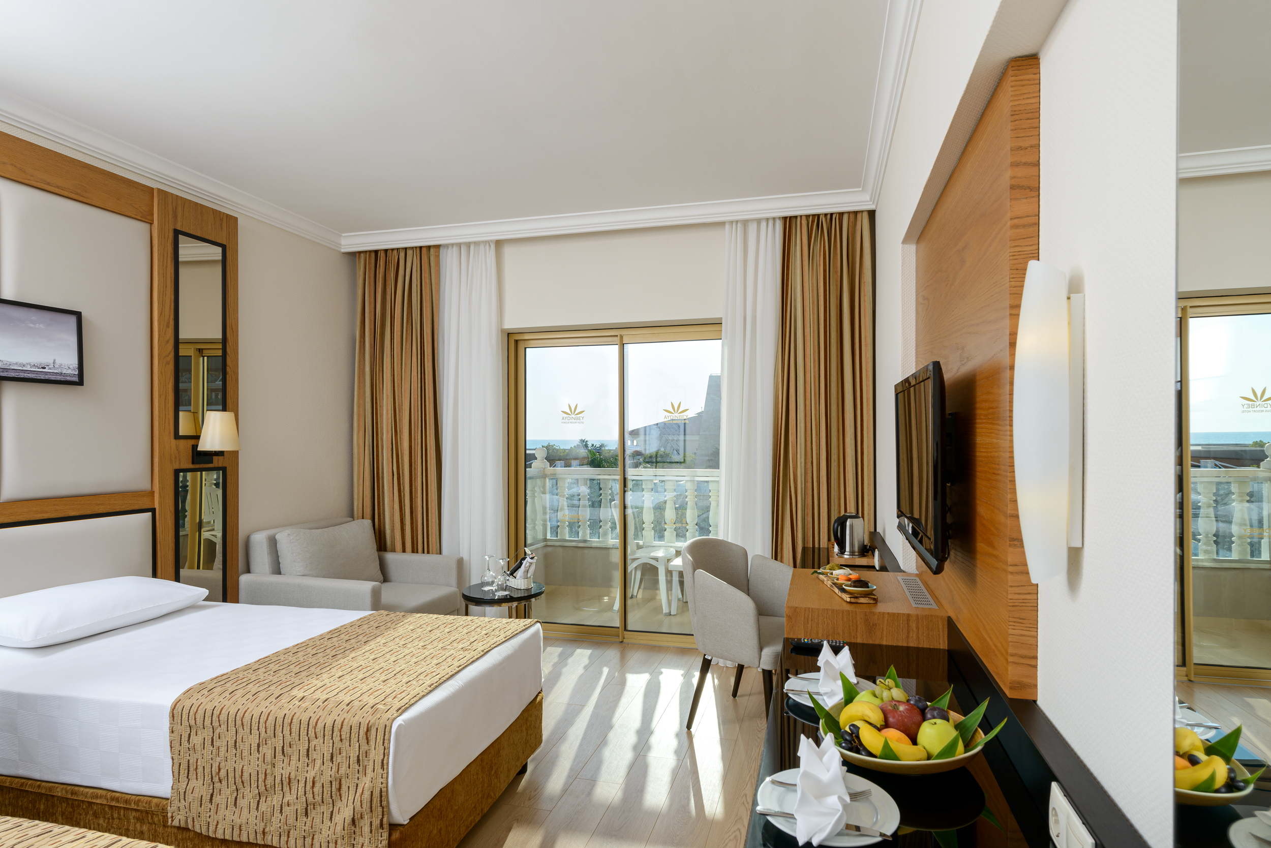 Room, Single, Lateral Side Sea View