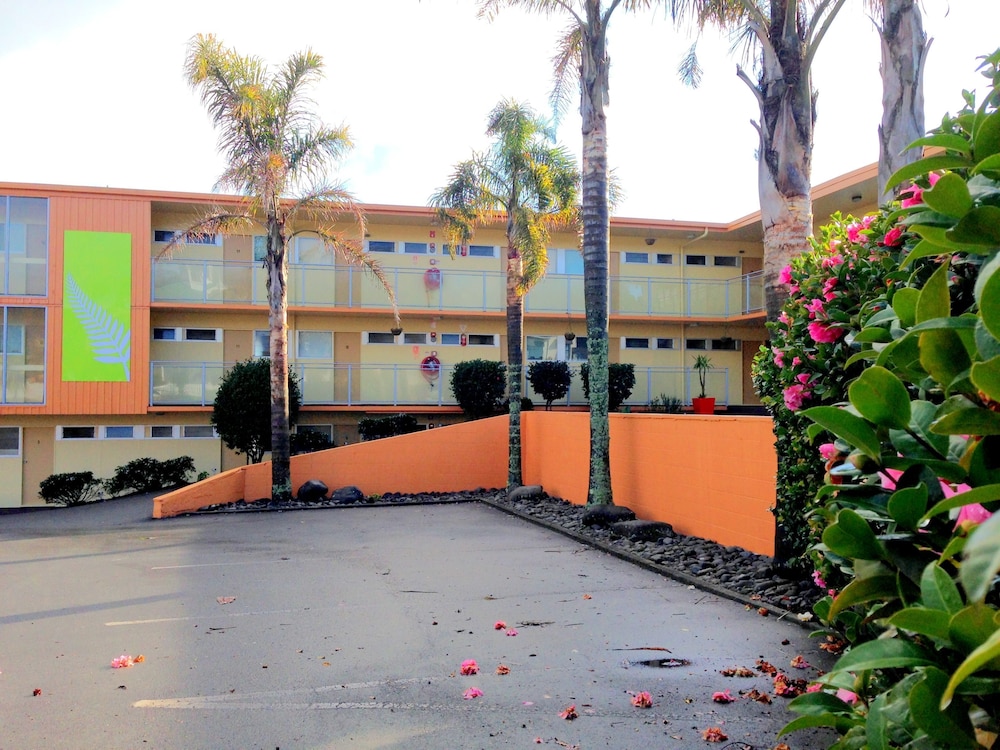 Greenview Motel 46/50