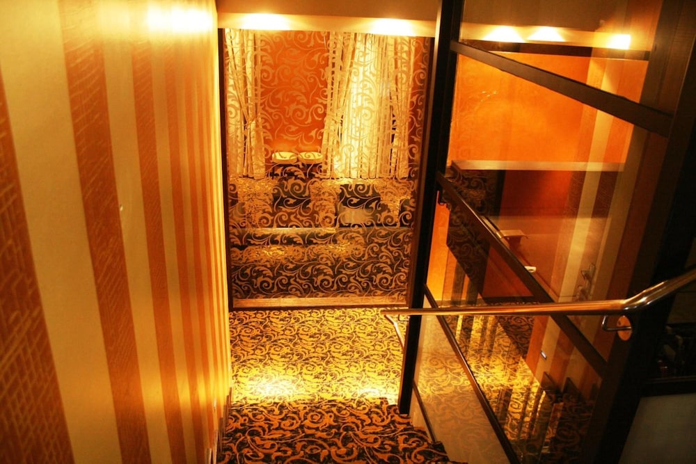 HOTEL HERCEGOVINA 16/34