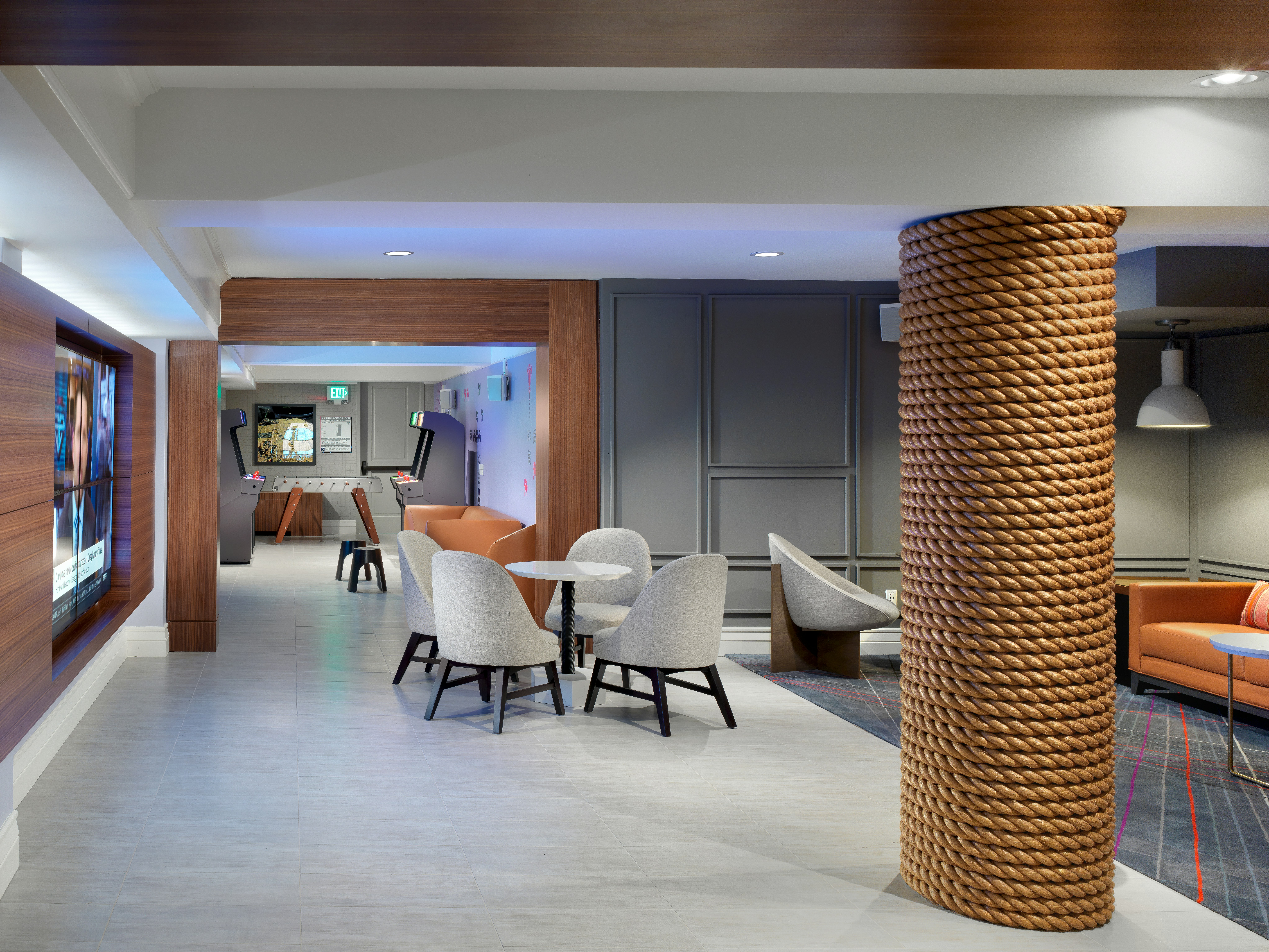 Axiom Hotel 62/76
