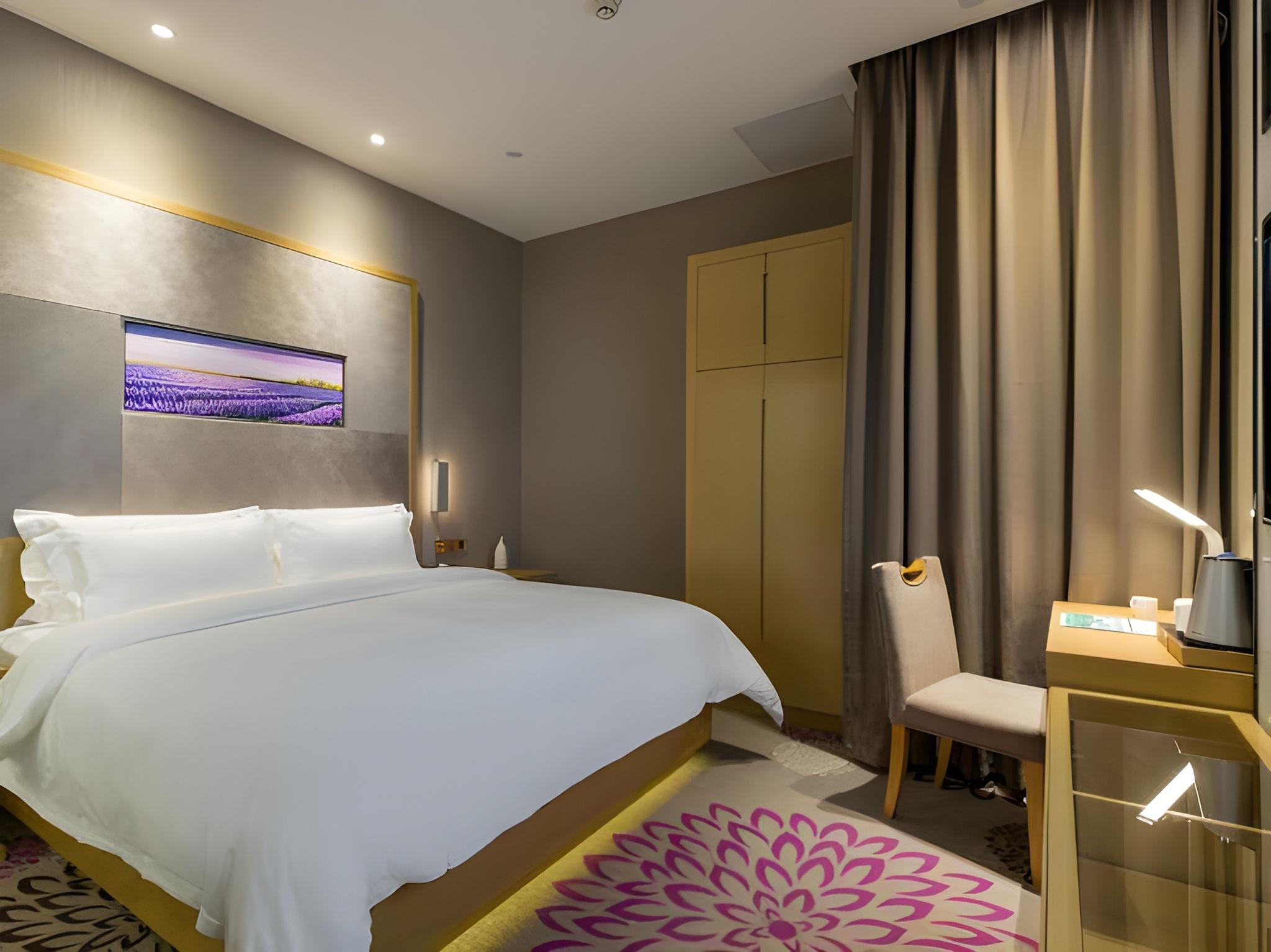 Boutique, Superior, Double Bed, Bathtub