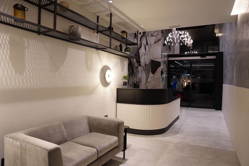 The Londoner Hotel Sliema 5/58