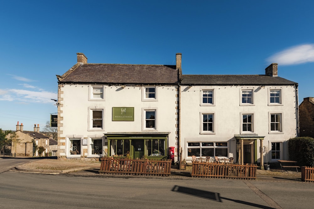The White Swan Hotel 3/44