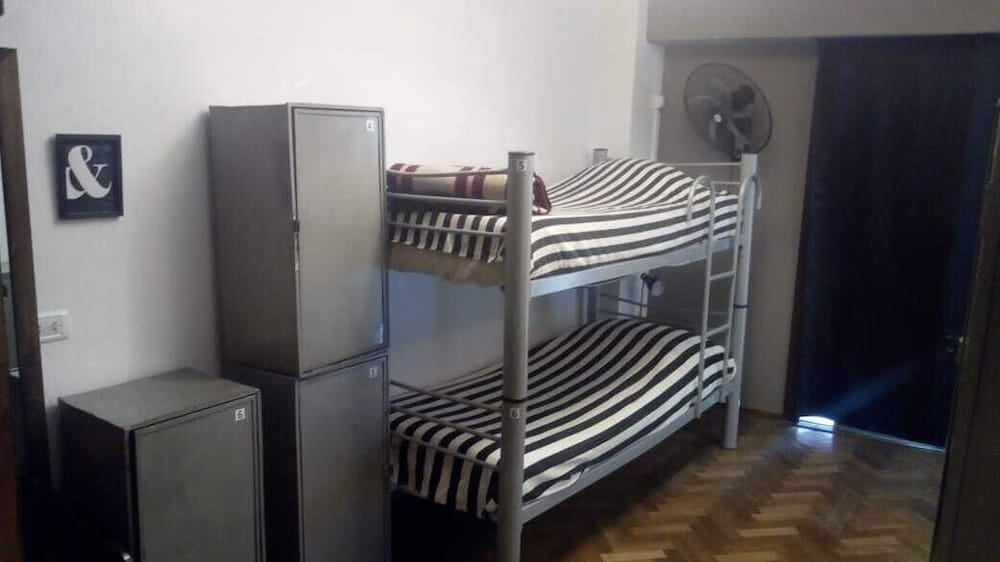 Play Hostel Soho 24/50