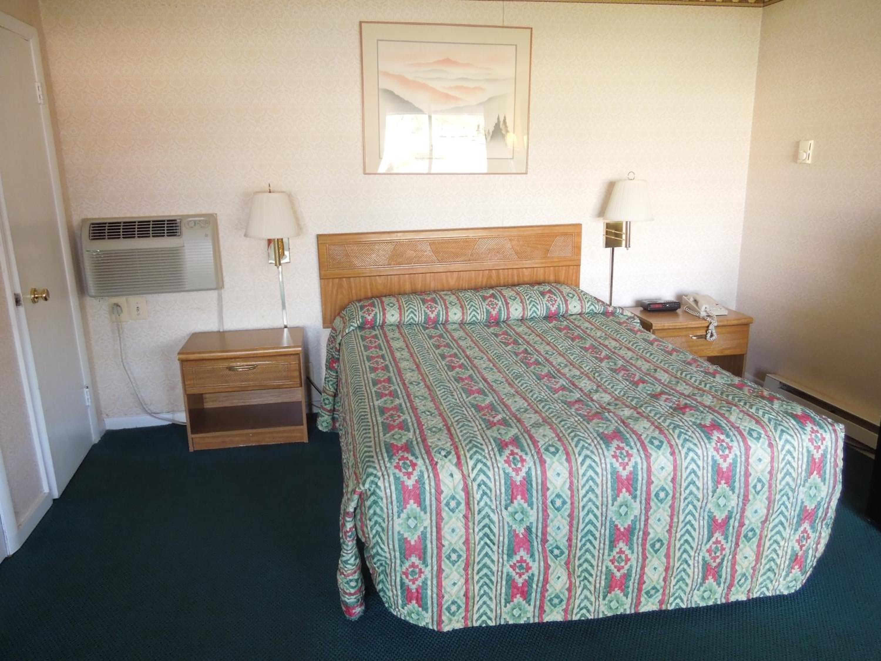 Standard, King Bed