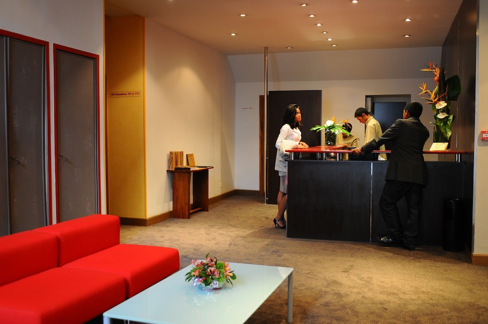 TANA Hotel 5/62
