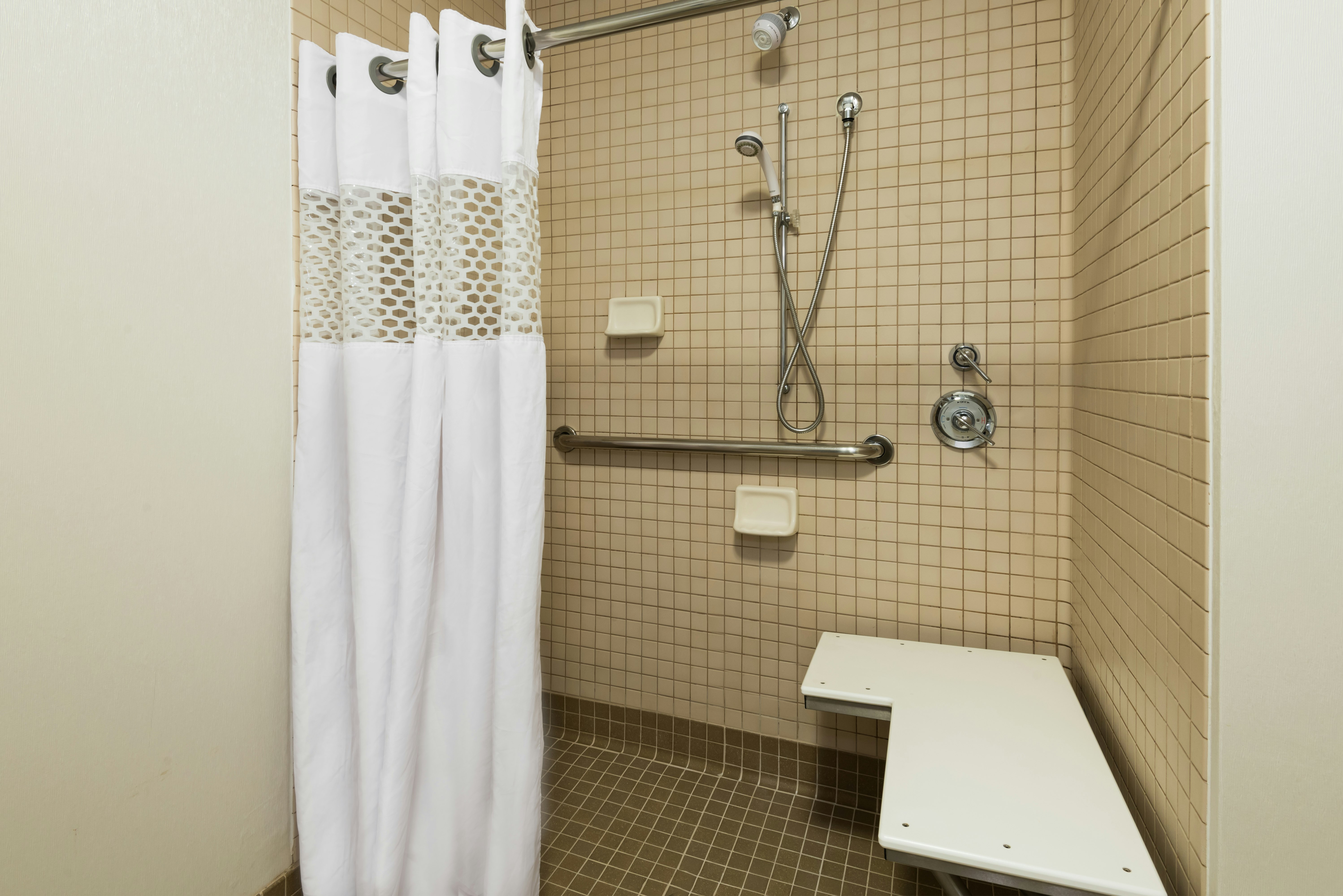 غرفة بسرير كينج لذوي الإعاقة، Hampton Inn Coventry - Warwick Area 5/5