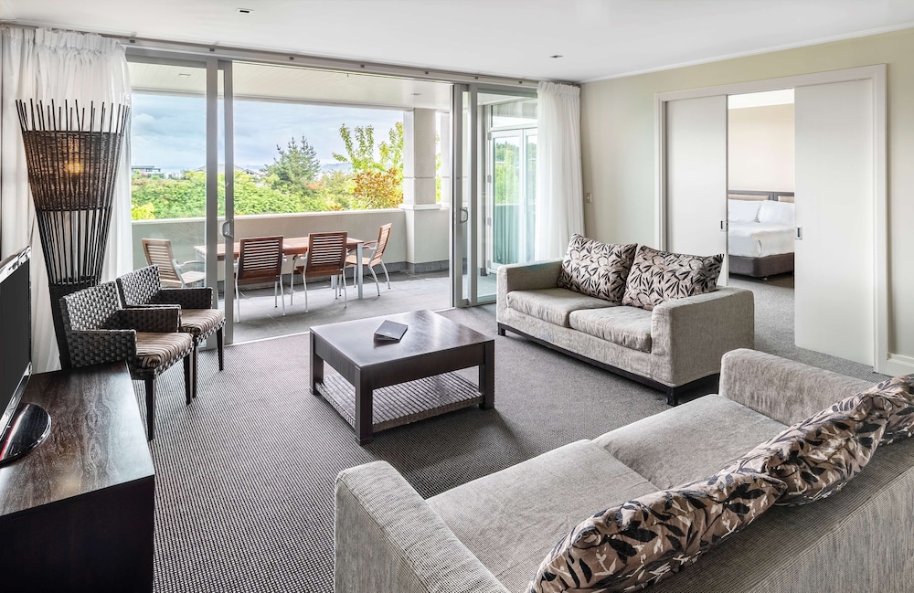 Hilton Lake Taupo 29/70