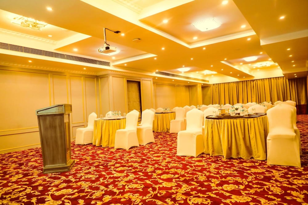 Kyriad Hotel Nashik by OTHPL 42/49